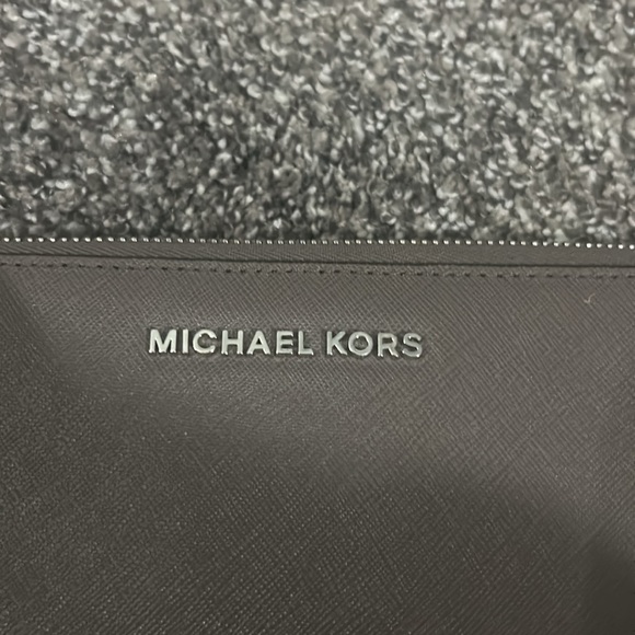 Taupe Michael Kors Wallet - Picture 2 of 5